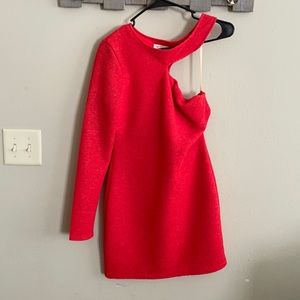 One sleeve cut out body con dress!